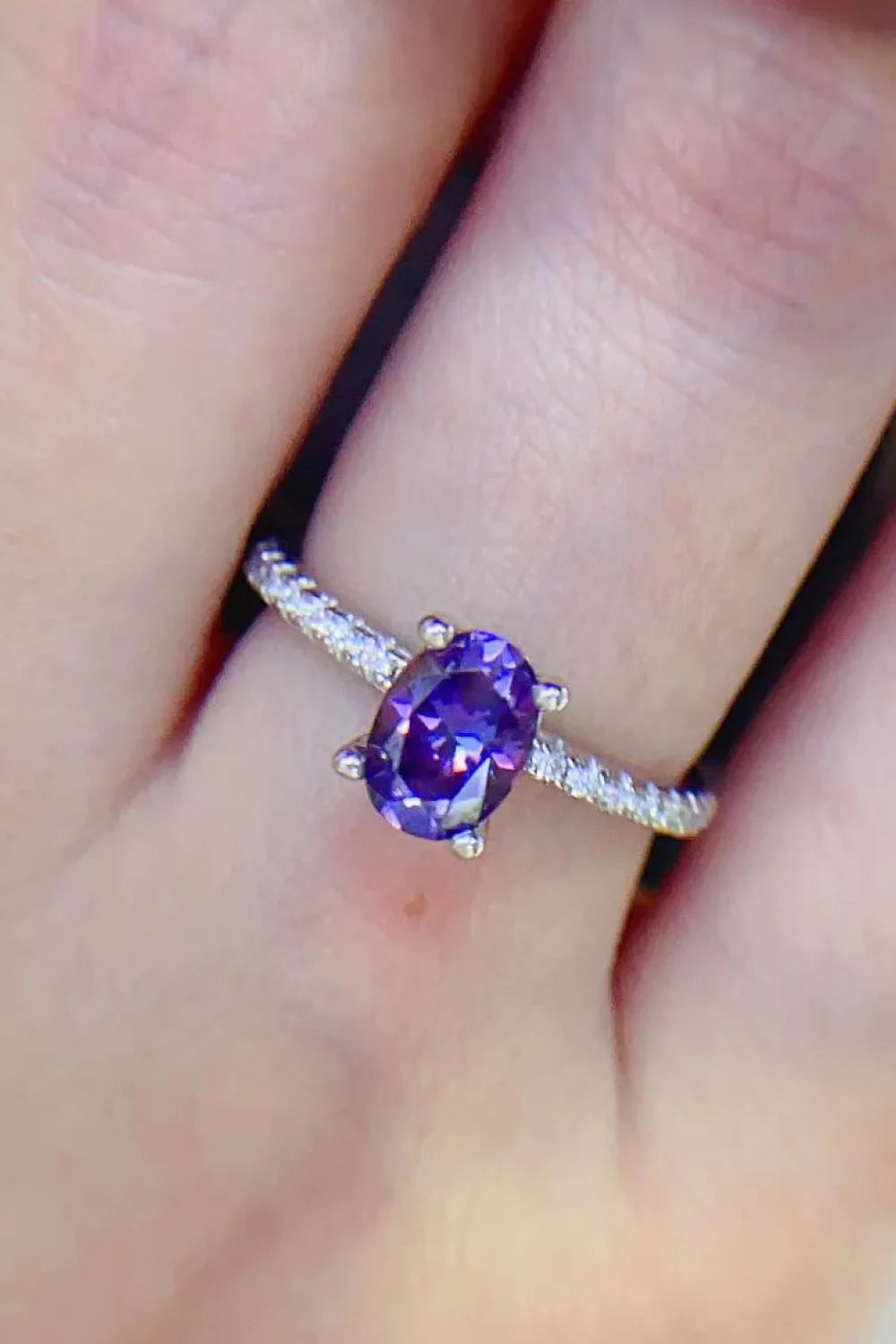 Ring Isabella - Purple Moissanite 1ct, 4-Prong Band Women's Ring Velanci