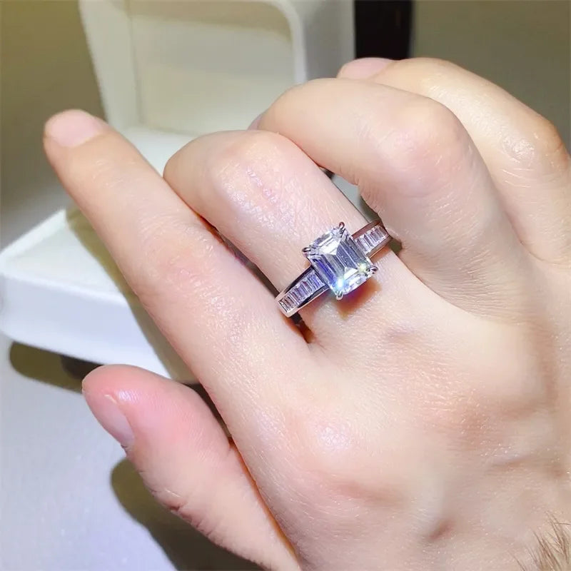 Moissanite Ring Giovanna - 3ct Sterling Silver Shine Women's Ring Velanci