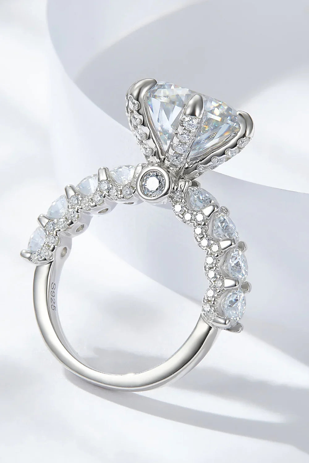 3-Carat Moissanite Ring Giulia - Coastal Sparkle Everyday Women's Ring Velanci