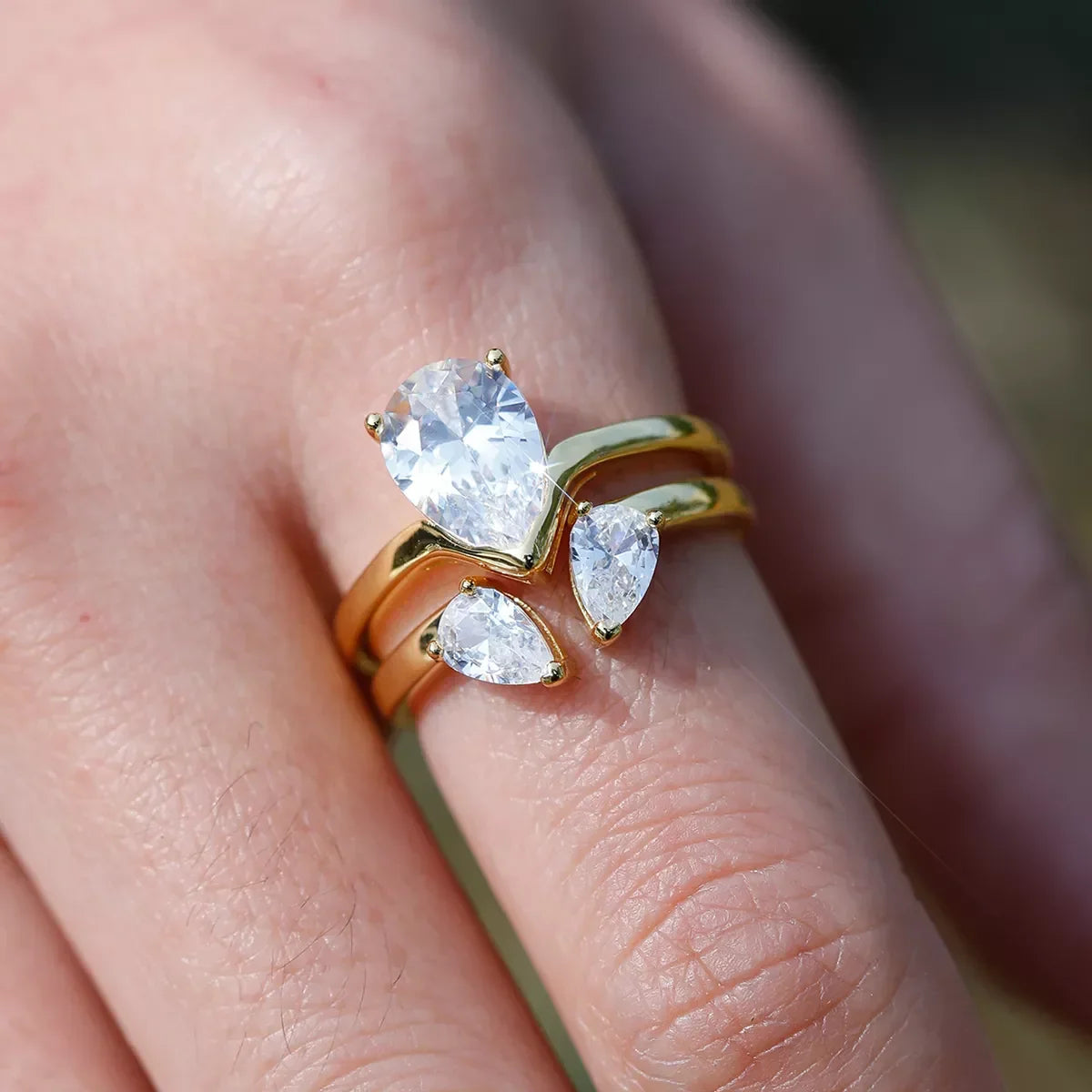 2-Piece 1.75ct Teardrop Moissanite Ring Set Giovanna - Shine Women's Ring Velanci