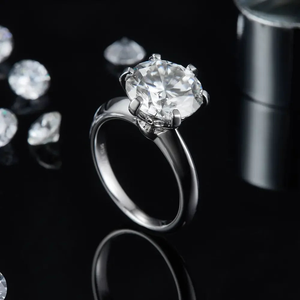 Ring Giulia - Platinum-Plated 5 Carat Moissanite Shine Women's Ring Velanci