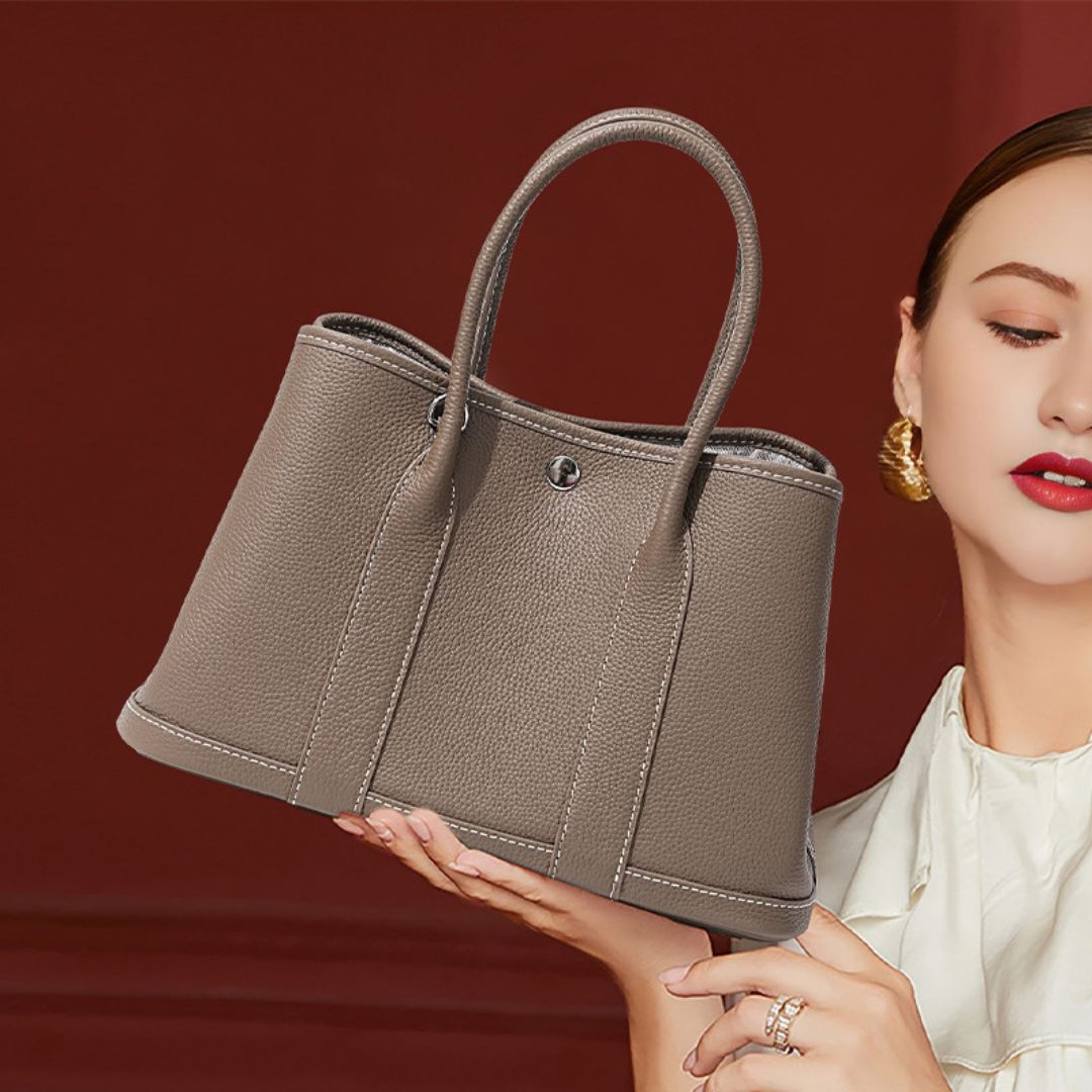Royaume Secret Handbag: Elegance Redefined