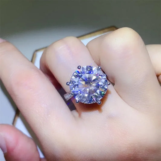 Anello Stellare Giulia - Dazzling Moissanite Center Stone Women's Ring Velanci