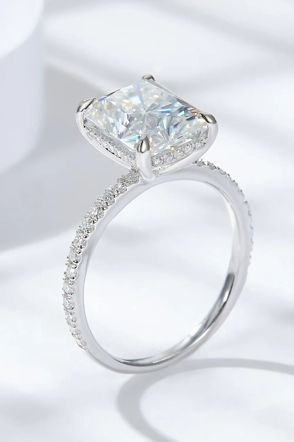 Moissanite Ring Giulia - 4-Carat Classic Sparkle Finish Women's Ring Velanci