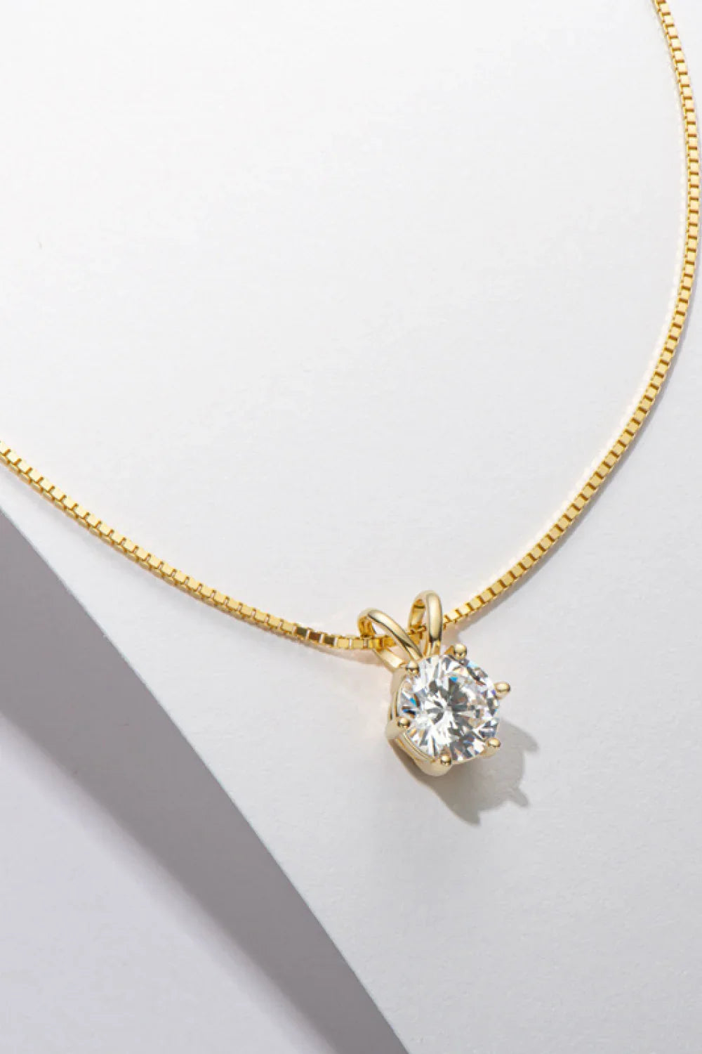 Minimalist 1 Carat Moissanite Necklace - Sterling Silver Velanci