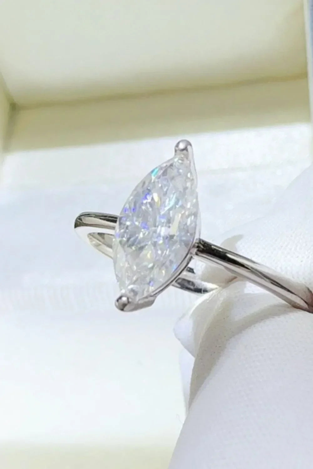 Moissanite Ring Isabella - 2 Carat Marquise Brilliance Women's Ring Velanci