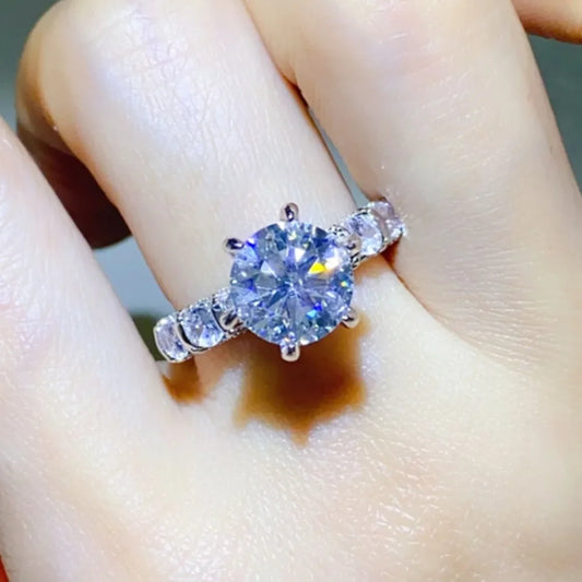 Ring Giovanna - 3 Carat Moissanite Sterling Silver Shine Women's Ring Velanci
