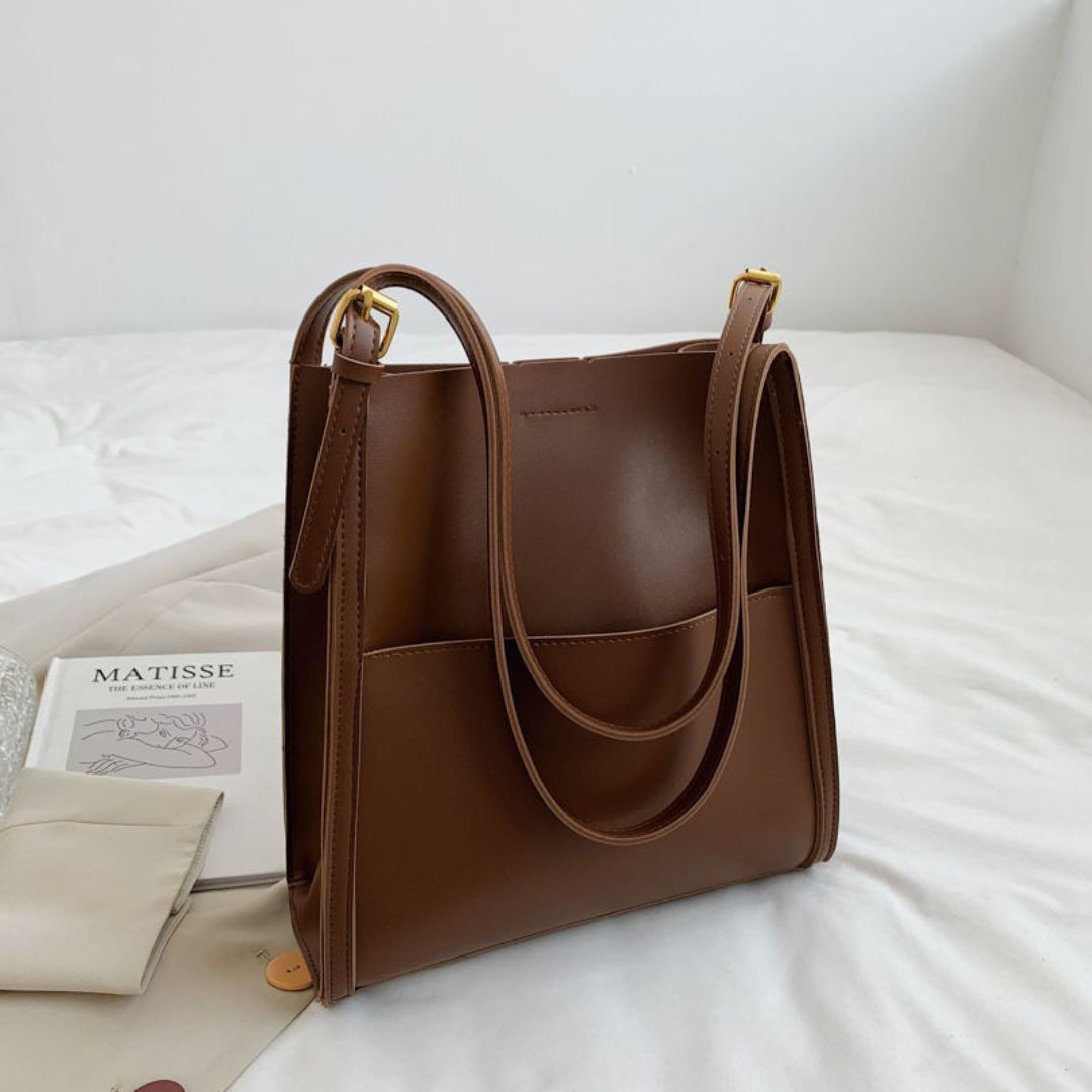 Velanci Royal Handbag: A Touch of Regal Elegance