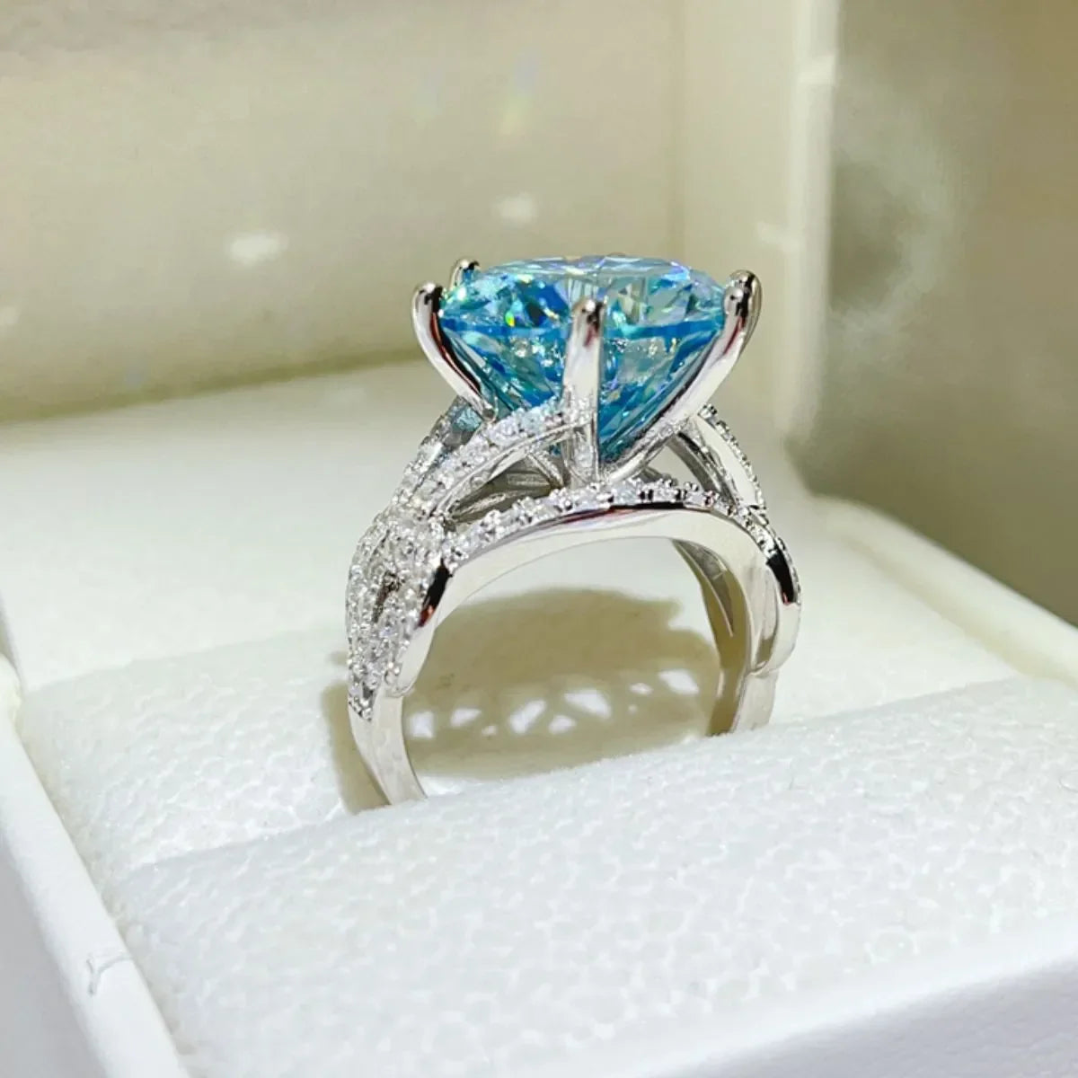 Ring Giulia - 10 Carat Blue Moissanite In Sterling Silver Women's Ring Velanci
