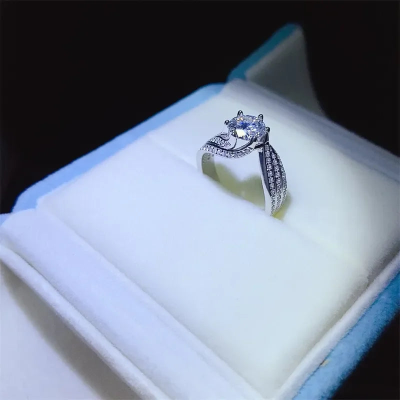 1 Carat Moissanite Ring Valentina - Coastal Brilliance Women's Ring Velanci