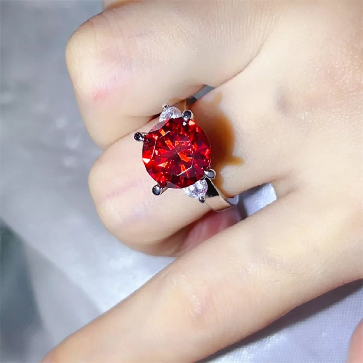 Anello Argento Moissanite Giovanna - Radiant Shine Women's Ring Velanci