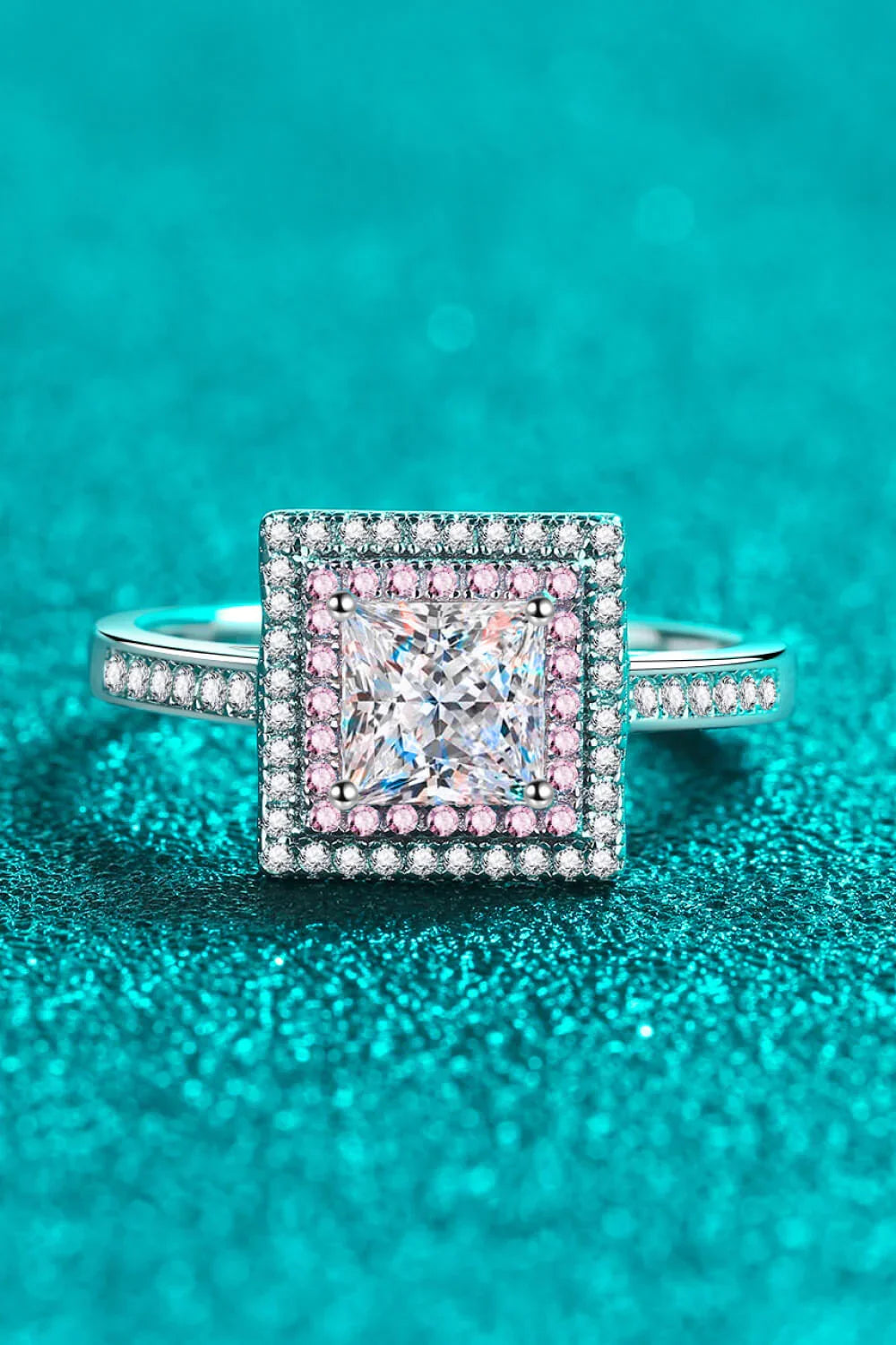 Moissanite Ring Giulia - Minimalist 1 Carat Geometric Design Women's Ring Velanci