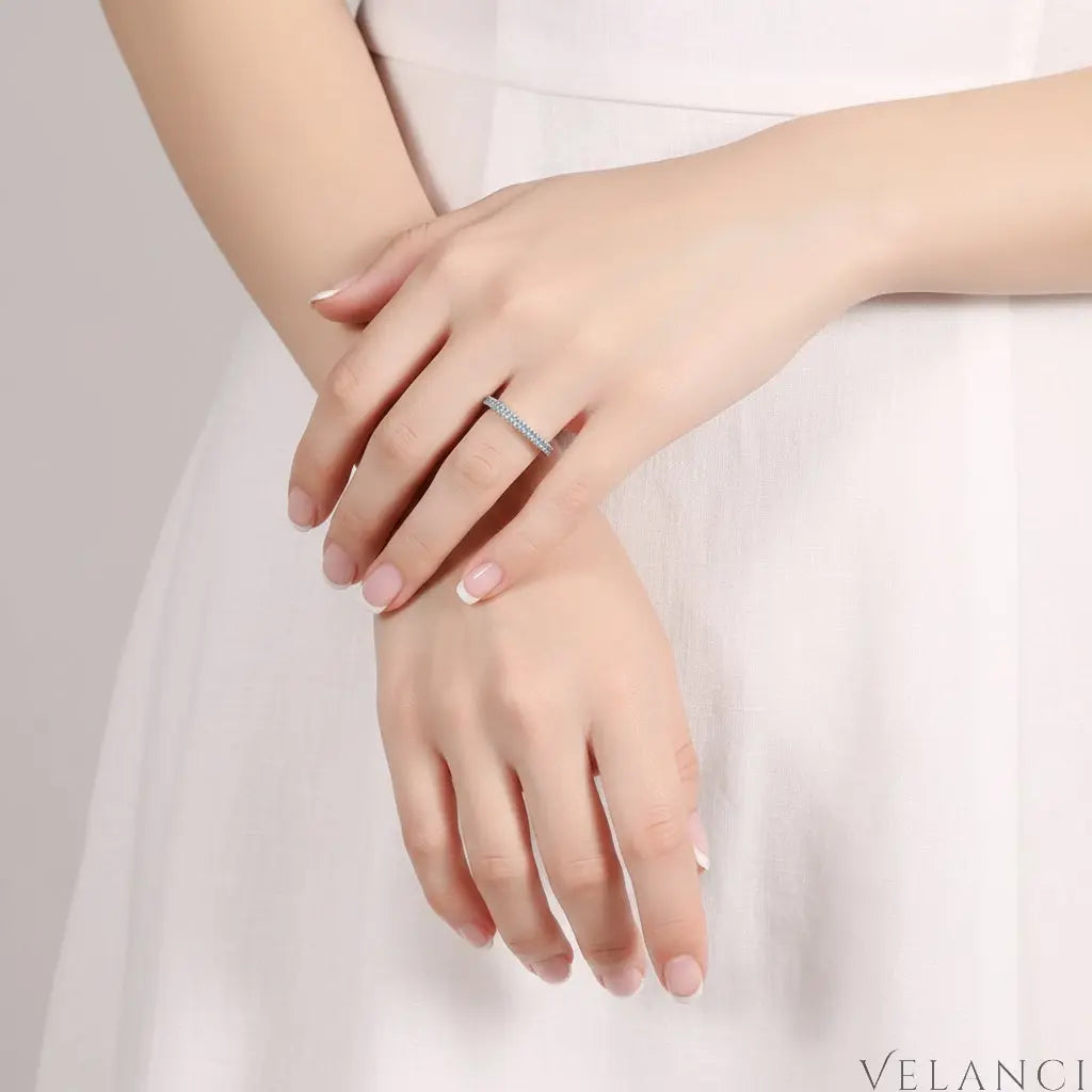 Ring Giulia - Sterling Silver Moissanite Half-Eternity Shine Velanci