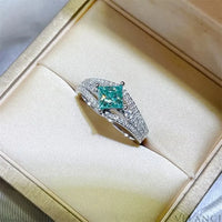 Ring Isabella - Everyday Brilliance, 1 Carat Moissanite Women's Ring Velanci