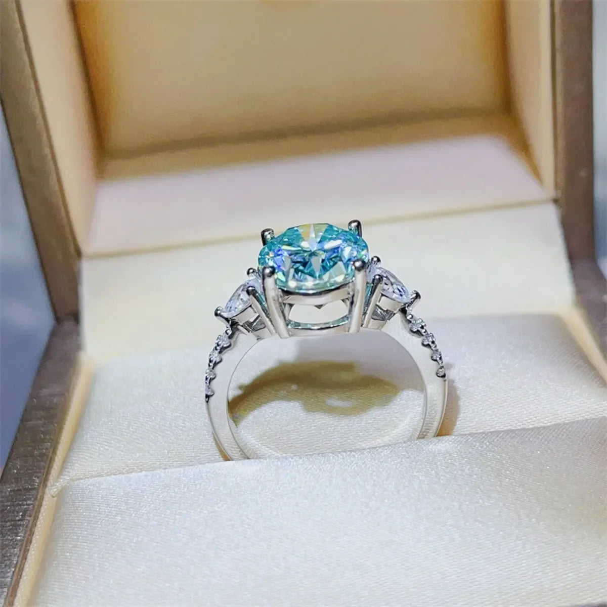 Ring Giulia - 5 Carat Moissanite Sterling Silver Shine Women's Ring Velanci