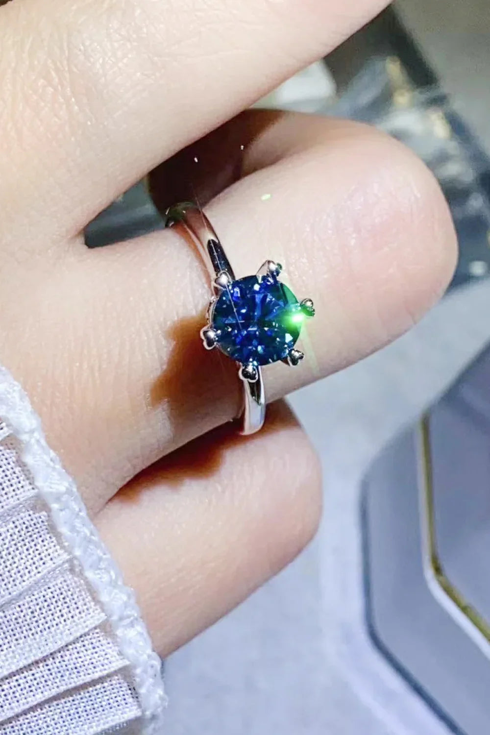 Moissanite Ring Alessia - 1 Carat Minimalist Solitaire Women's Ring Velanci