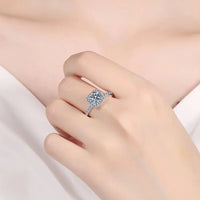 Square Moissanite Ring Giulia - Crisp Brilliance Shine Women's Ring Velanci