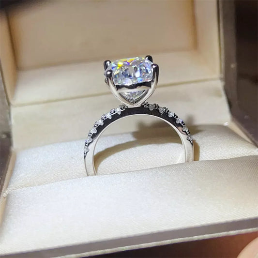 Ring Alessia - 8 Carat Moissanite, Pt-Plated Silver Women's Ring Velanci