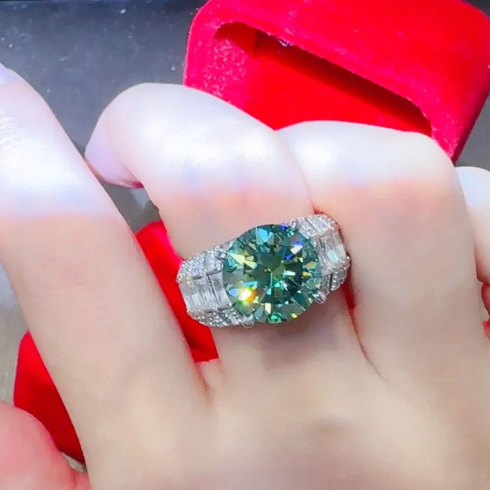 5 Carat Moissanite Ring Giovanna - Emerald Sparkle Women's Ring Velanci