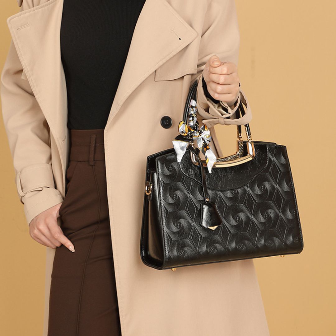 Velanci Hartford Poise Handbag: Timeless Elegance in Leather
