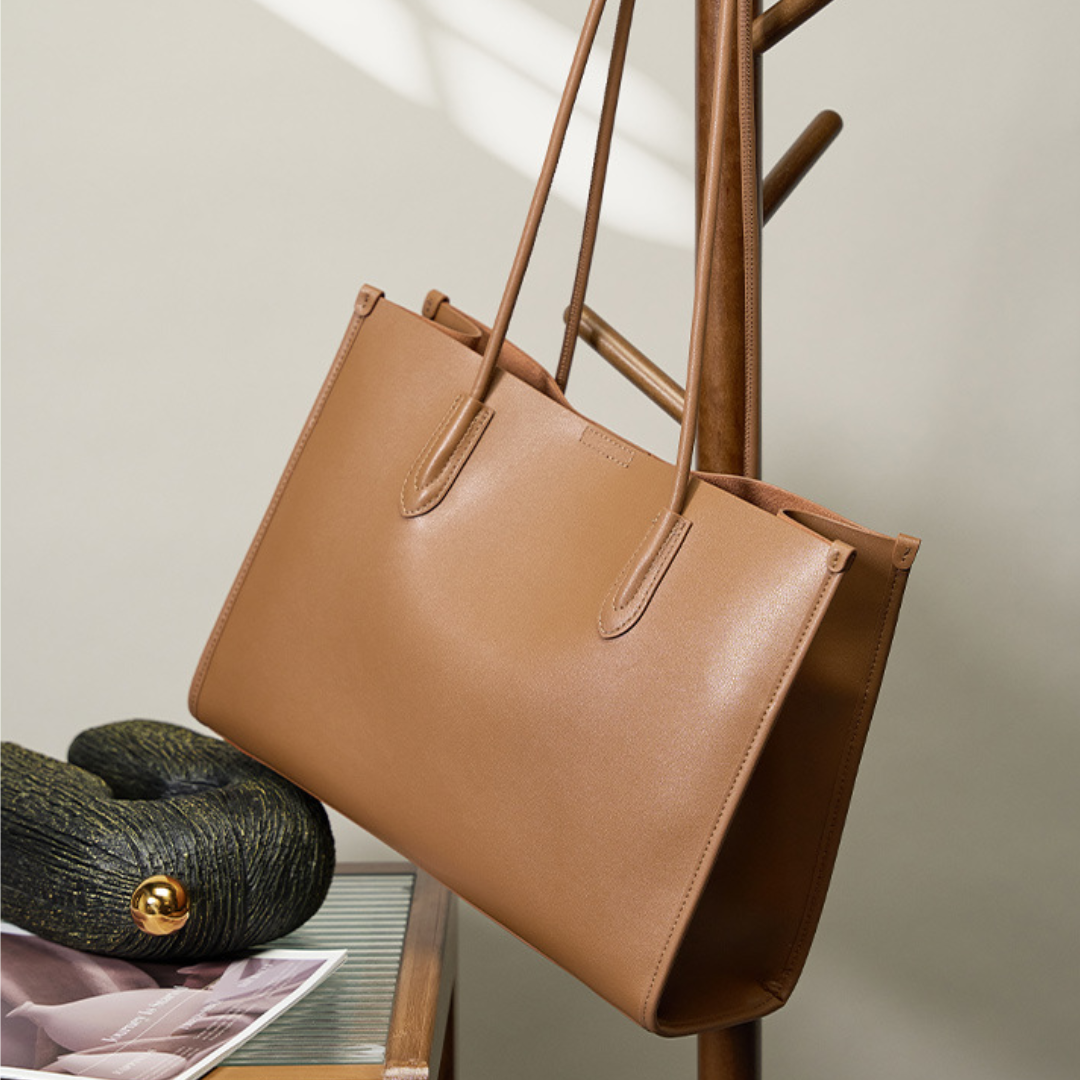 Velanci Hearth Lark Handbag: Elegance Redefined