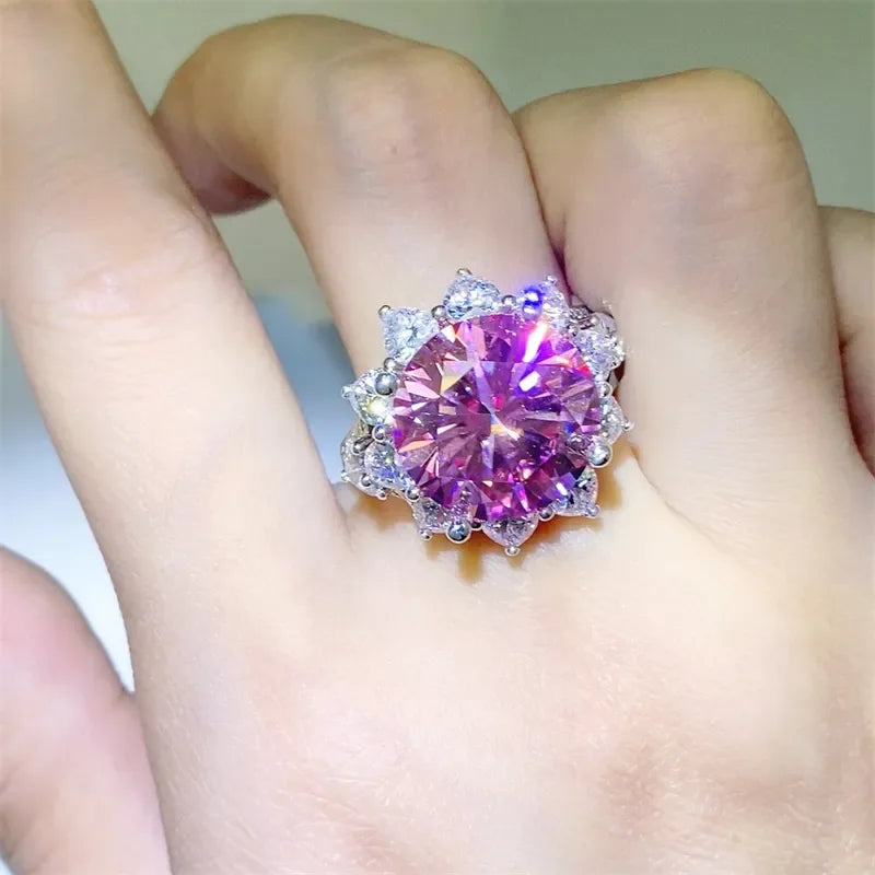 Ring Chiara - 10-Carat Pink Moissanite Halo Silver Women's Ring Velanci