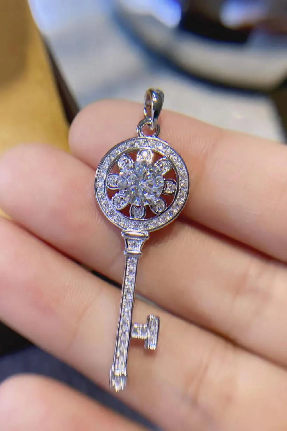 Key Pendant Necklace - 1 Carat Moissanite Platinum-Plated Velanci