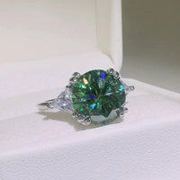 Moissanite Ring 5 Carat Luna - Brilliant Green Sparkle Women's Ring Velanci