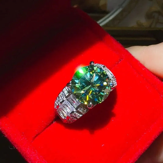 5 Carat Moissanite Ring Giovanna - Emerald Sparkle Women's Ring Velanci
