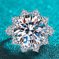 Ring Isabella - 10 Carat Moissanite Flower Halo Sparkle Women's Ring Velanci