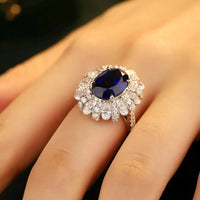 Ring Alessia - 5 Carat Lab-Grown Sapphire Flower Gleam Women's Ring Velanci