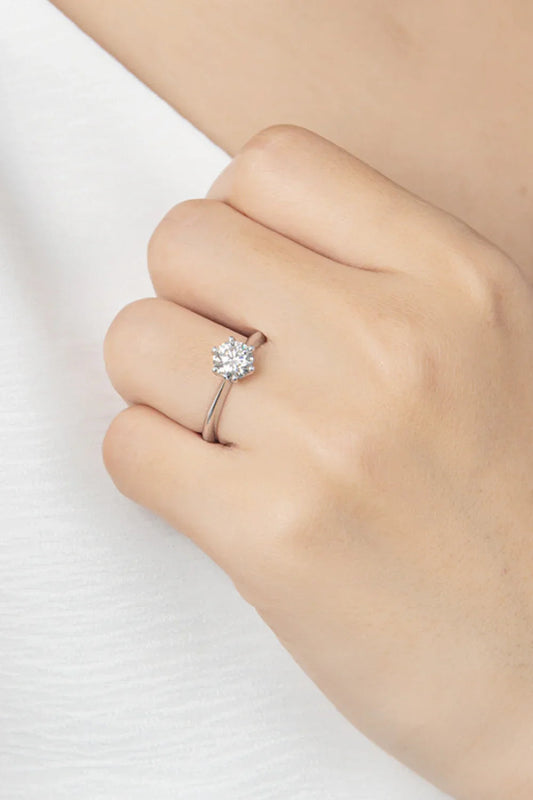 1 Carat Moissanite Ring Bianca - Sleek Minimalist Sparkle Women's Ring Velanci