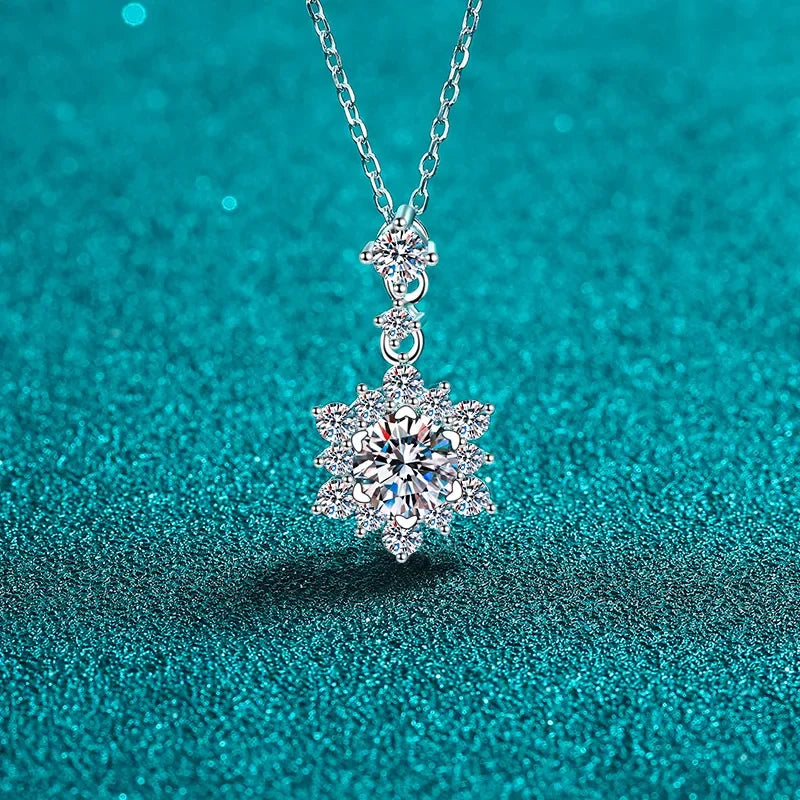 1 Carat Moissanite Zircon Necklace - Sterling Silver Velanci