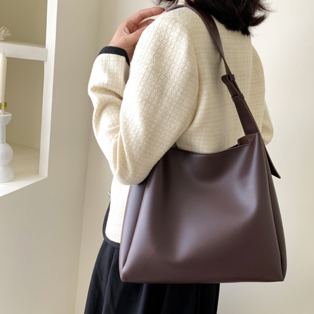 Velanci Cosetto Leather Handbag: The Essence of Elegant Serenity