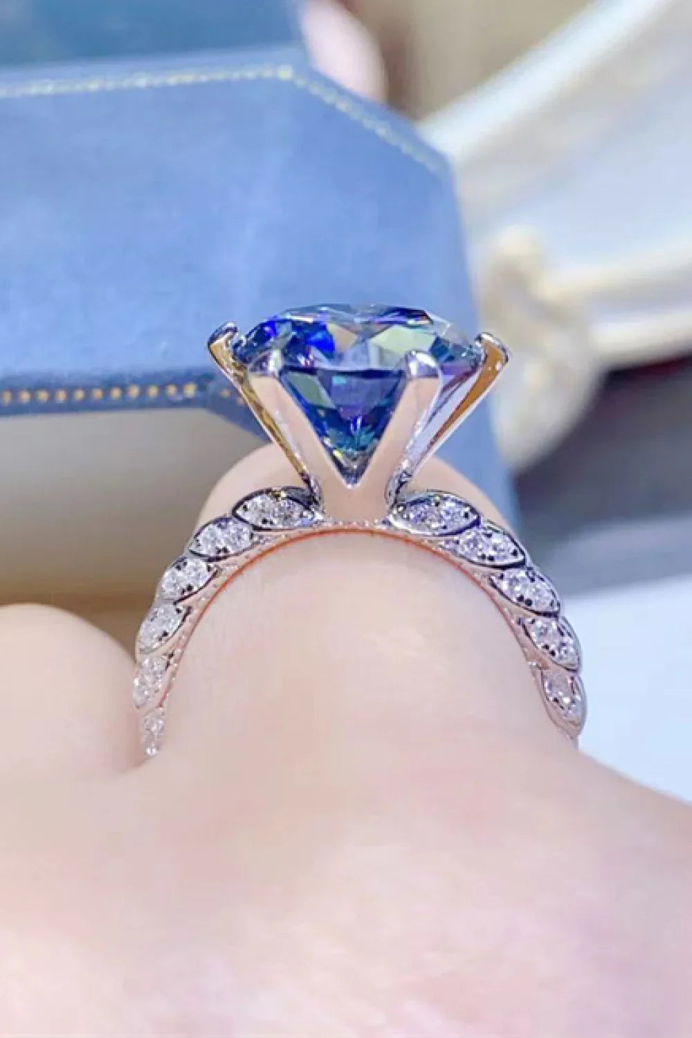 Anello Giulia - 5 Carat Moissanite Sterling Silver Shine Women's Ring Velanci