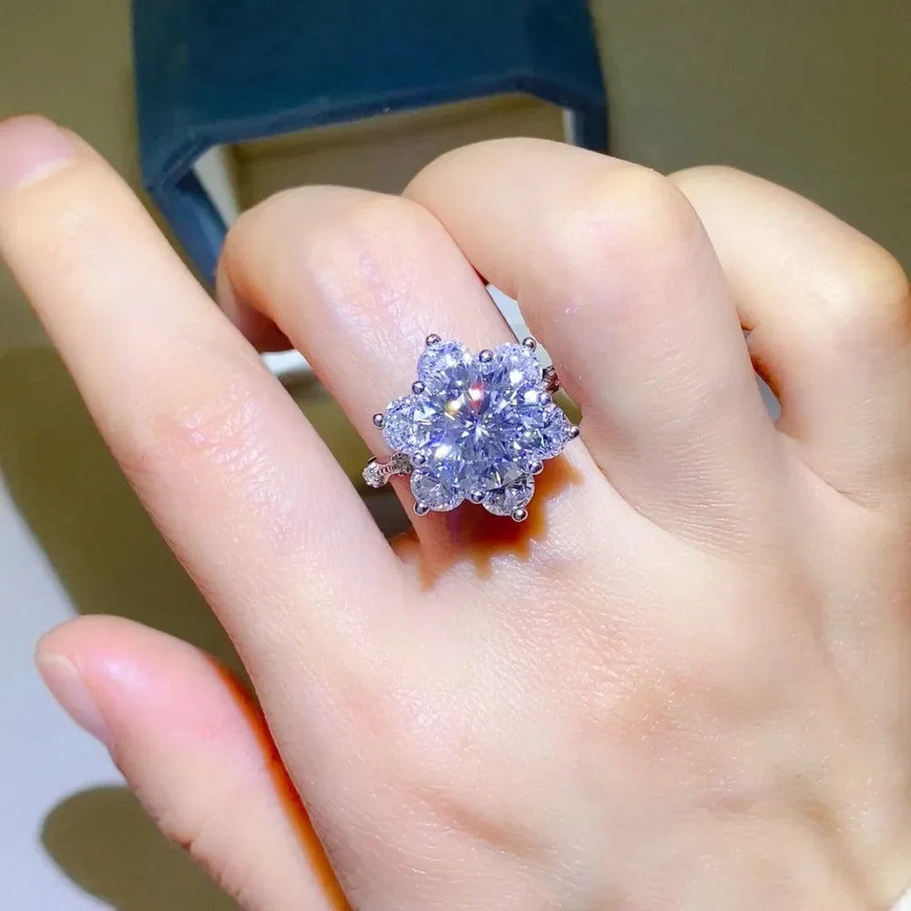 5 Carat Moissanite Ring Giovanna - Radiant Brilliance Women's Ring Velanci