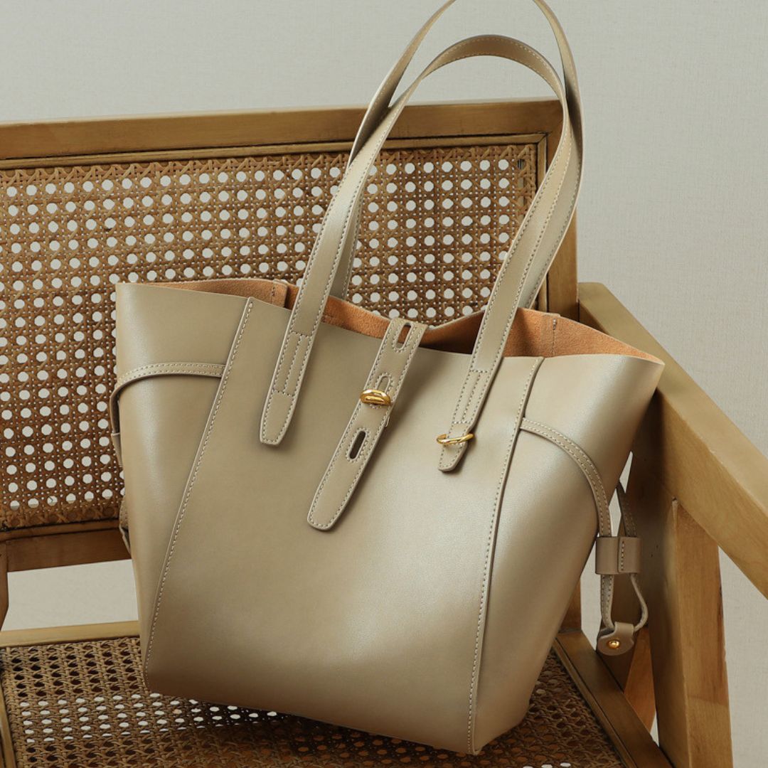 Velanci de Lune Luxe Leather Handbag