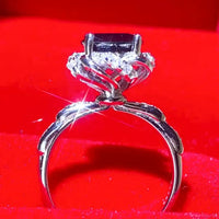 Minimalist 2 Carat Moissanite Floral Ring Lia - Black Halo Women's Ring Velanci