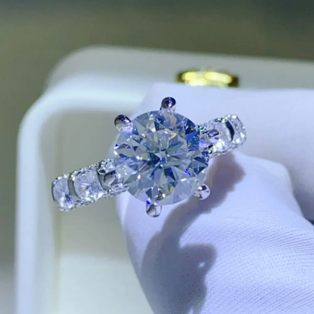Ring Giovanna - 3 Carat Moissanite Sterling Silver Shine Women's Ring Velanci