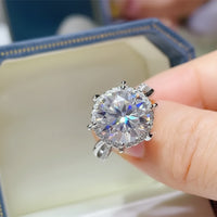 Moissanite Engagement Ring Giovanna - 5 Carat Round Cut Women's Ring Velanci