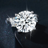 Ring Alessia - 8.6ct Moissanite, Platinum-Plated, Silver 925 Women's Ring Velanci