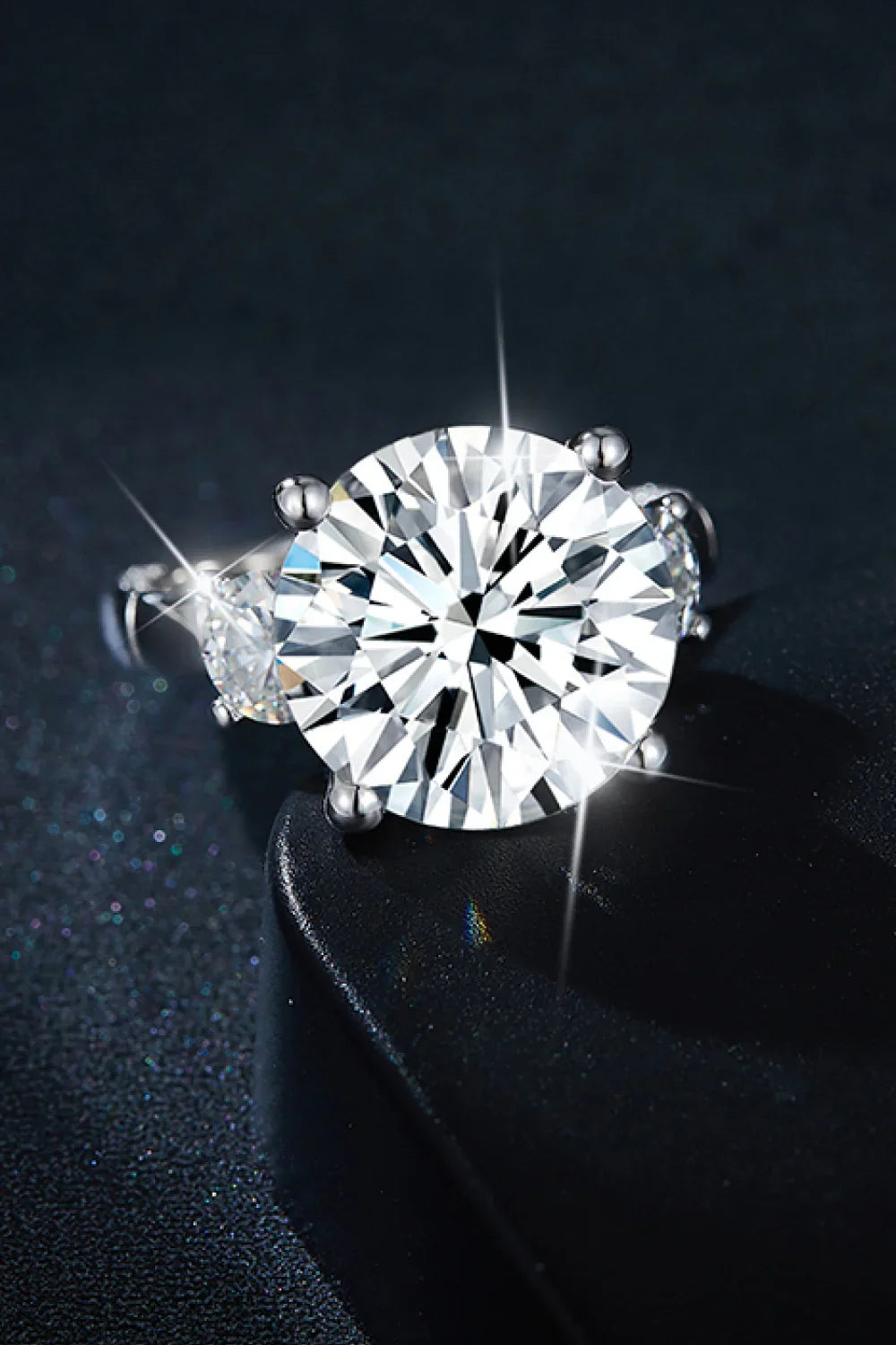 Ring Alessia - 8.6ct Moissanite, Platinum-Plated, Silver 925 Women's Ring Velanci