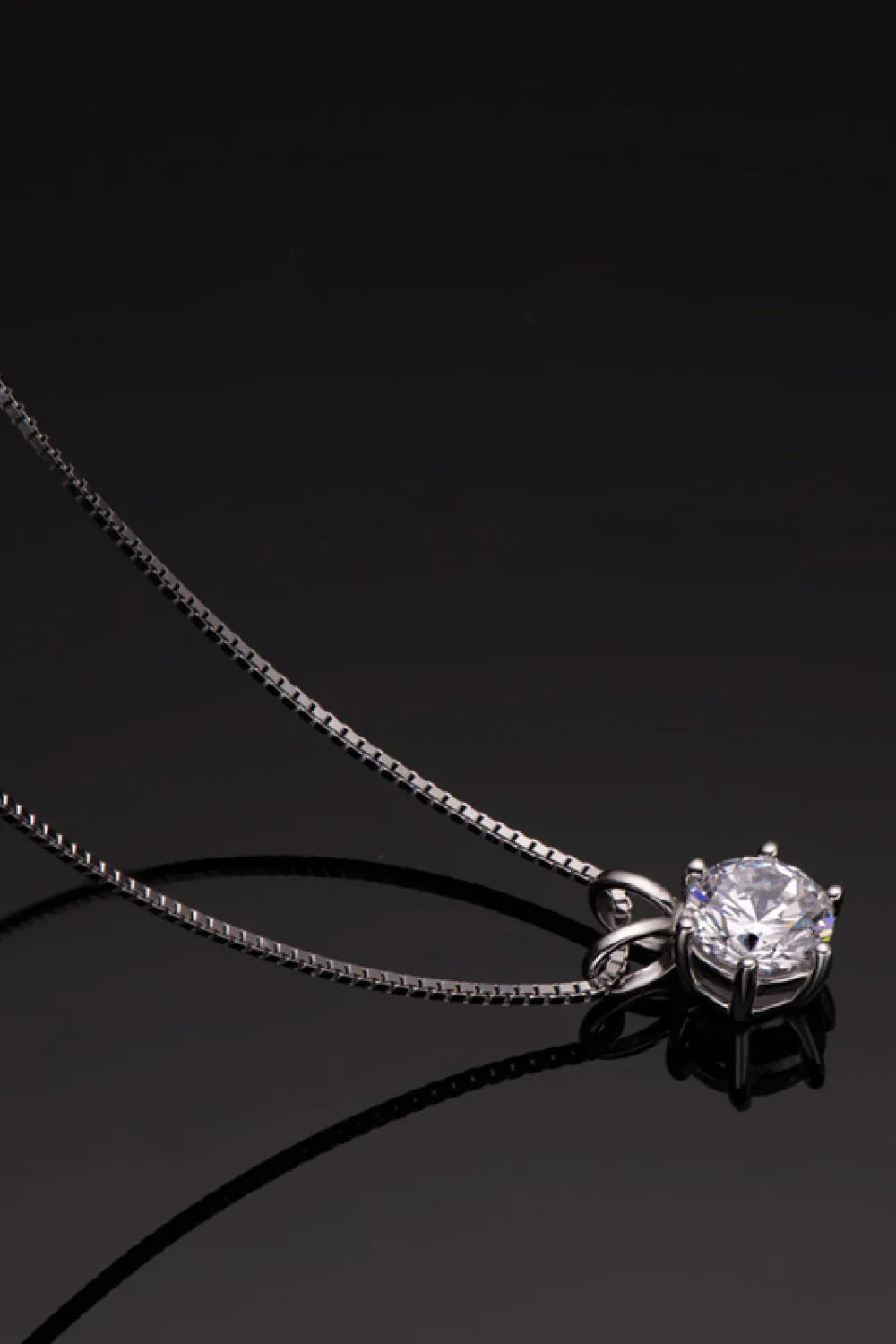 Minimalist 1 Carat Moissanite Necklace - Sterling Silver Velanci