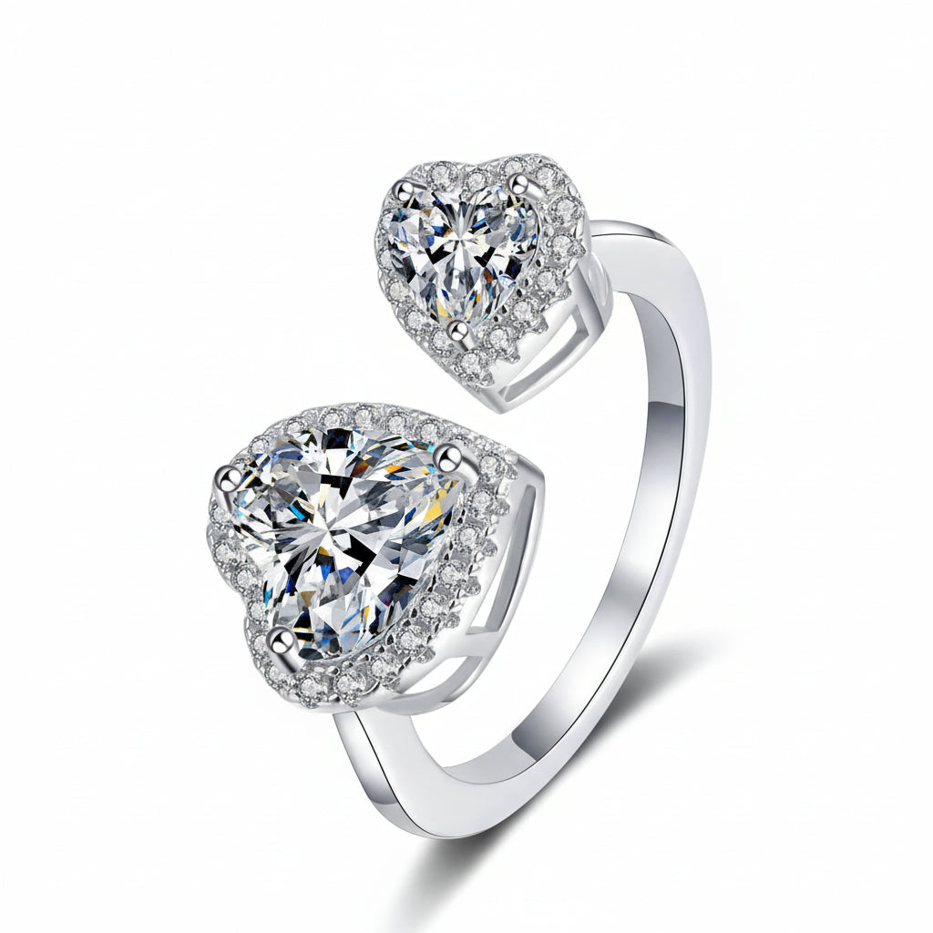 Heart-Shaped Moissanite Ring Giulia - Halo Sparkle Women's Ring Velanci