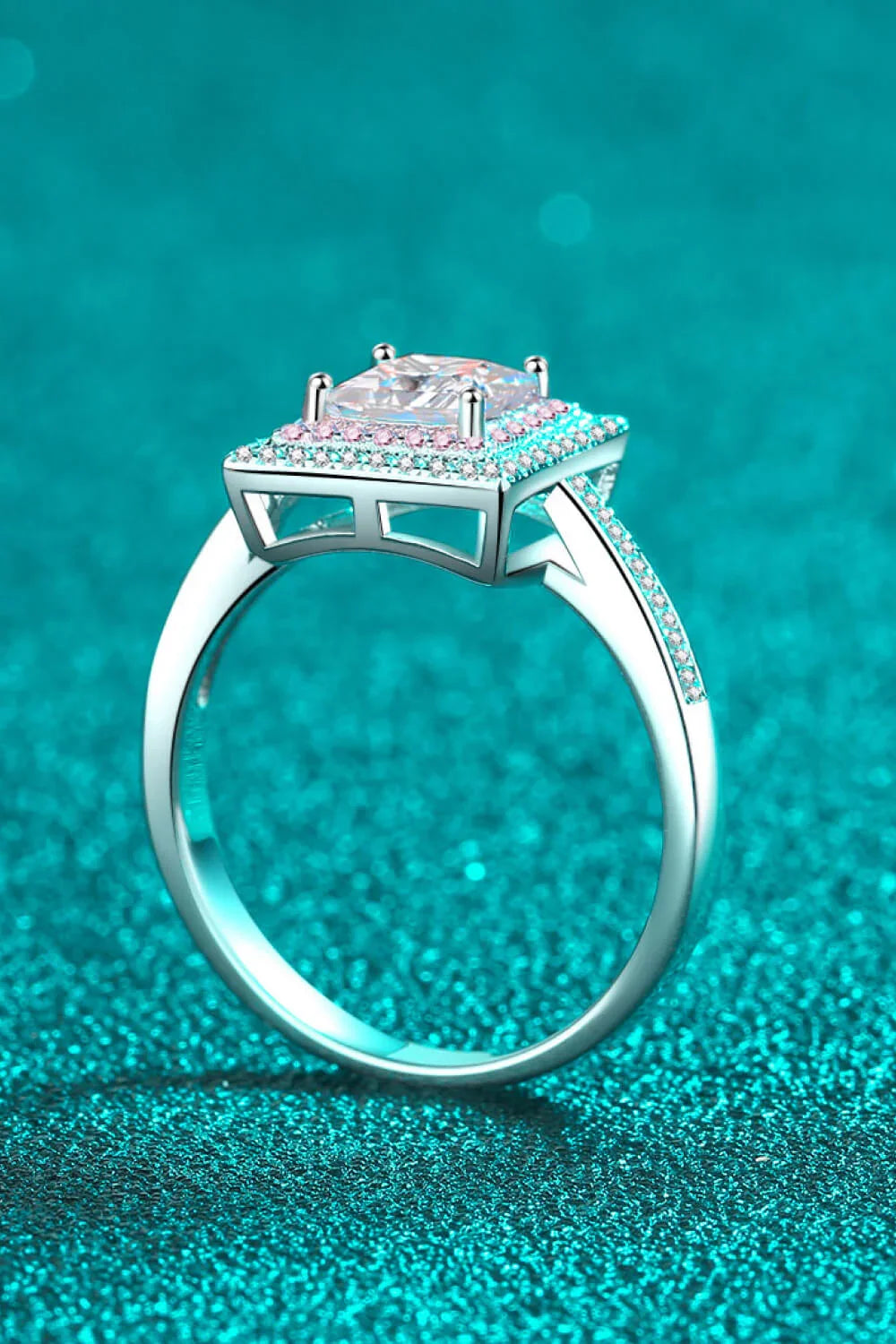 Moissanite Ring Giulia - Minimalist 1 Carat Geometric Design Women's Ring Velanci