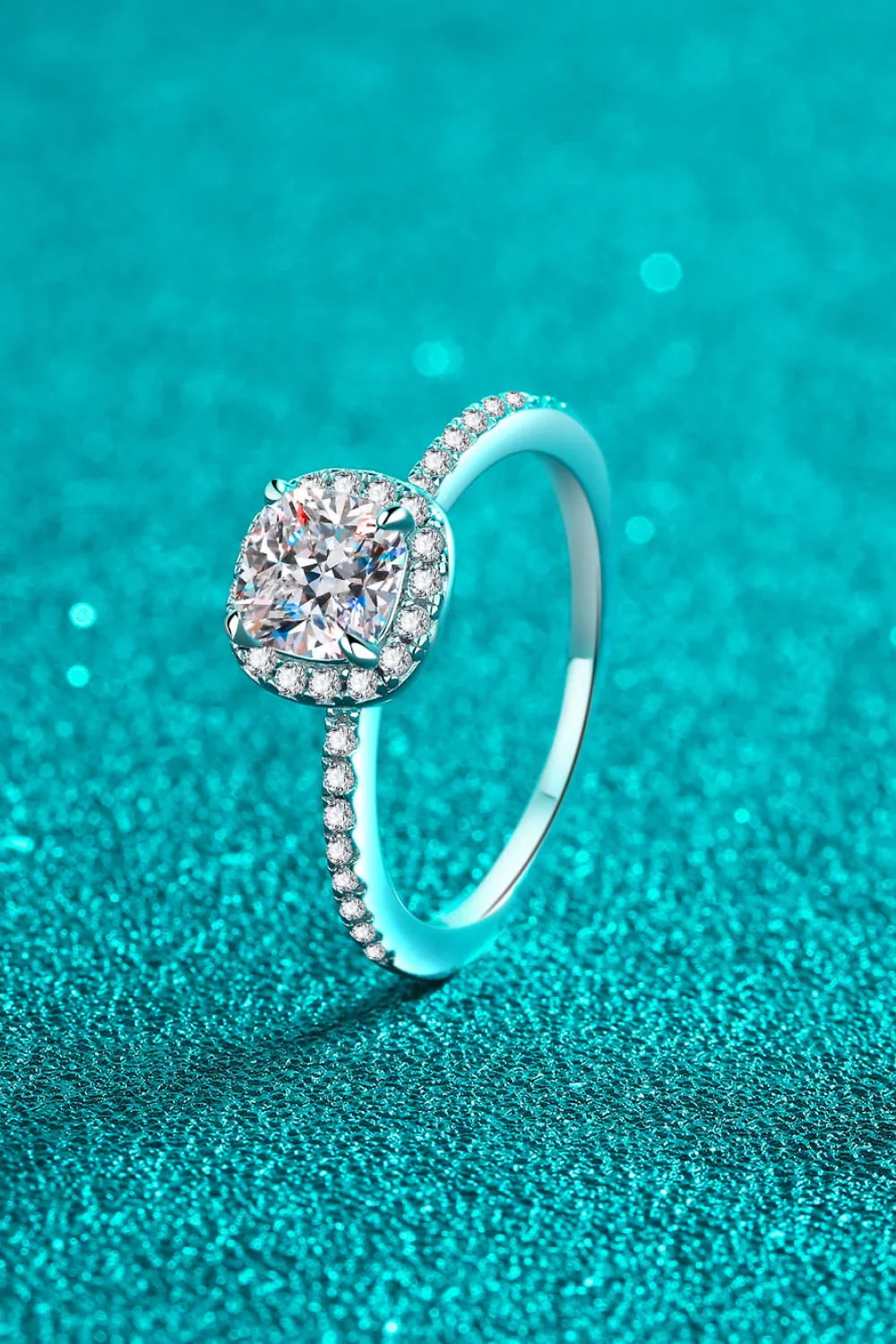 Minimalist Ring Giovanna - 1 Carat Moissanite Halo Silver Women's Ring Velanci