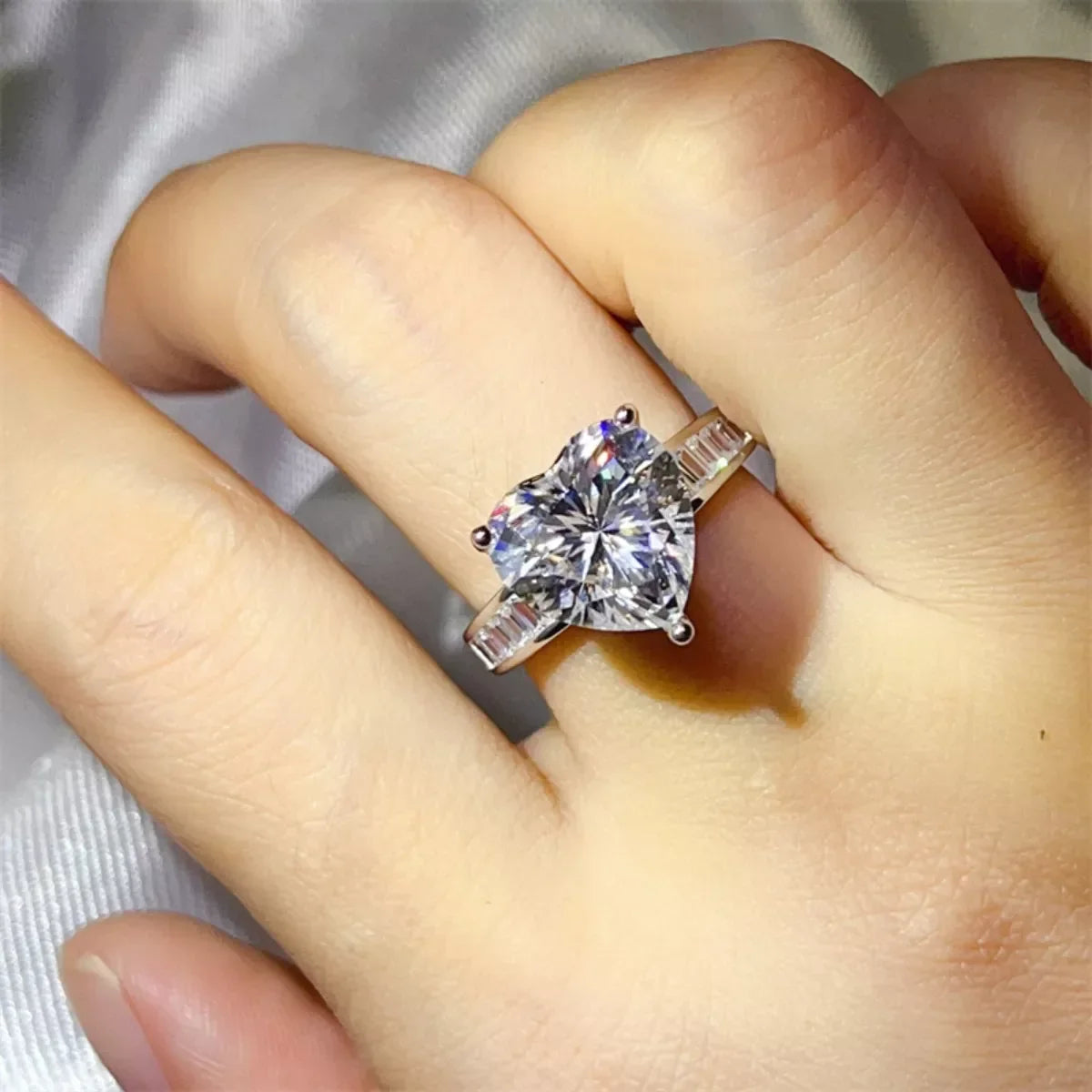5 Carat Moissanite Heart Ring Isabella - Platinum-Plated Women's Ring Velanci