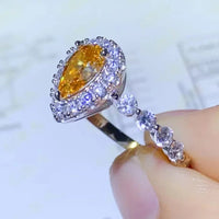 Teardrop Ring Isabella - 1 Carat Moissanite Contrast Women's Ring Velanci