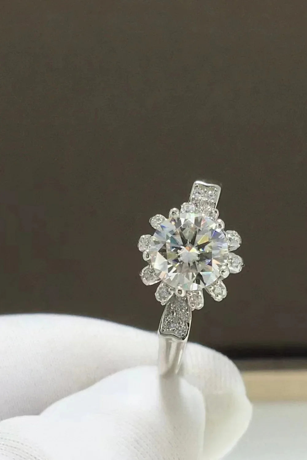 Moissanite Ring Allegra - 1 Carat 925 Sterling Silver Women's Ring Velanci