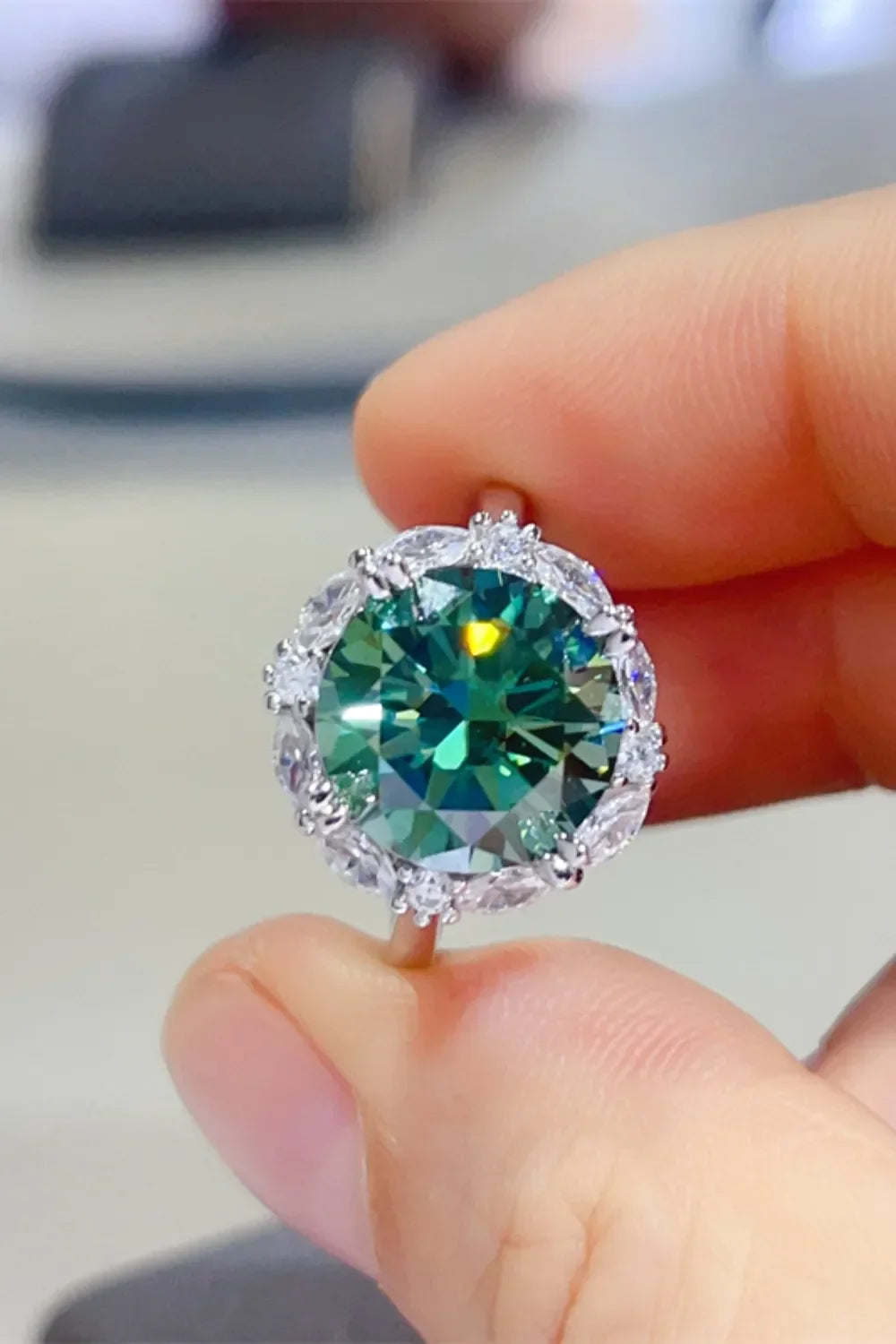 Ring Giovanna - 5 Carat Moissanite Sterling Silver Women's Ring Velanci